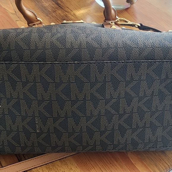 Michael Kors purse - Picture 2 of 4